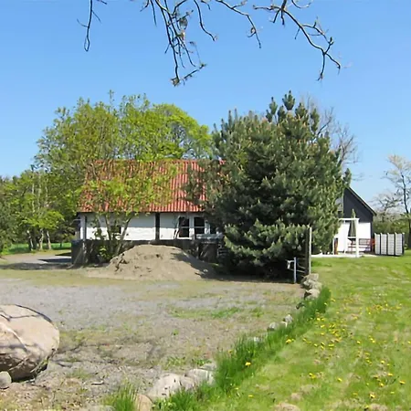 Beautiful In Aakirkeby With Wifi Prázdninový dům *