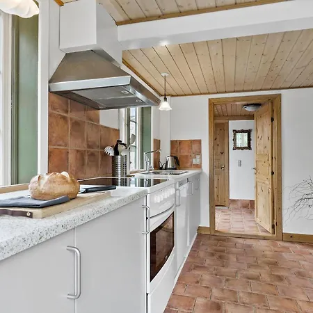 Beautiful In Aakirkeby With Wifi Casa vacanze *