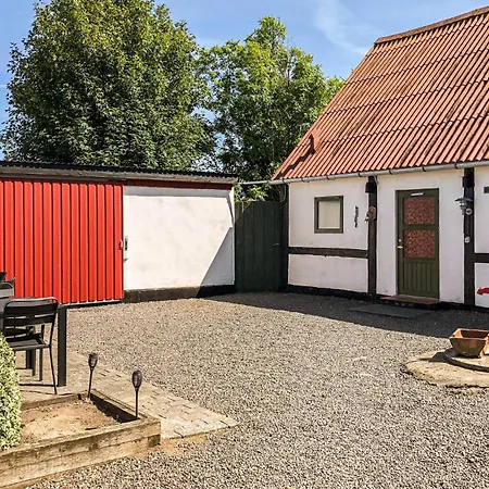 Vakantiehuis Prachtig In Aakirkeby Met Wifi Åkirkeby